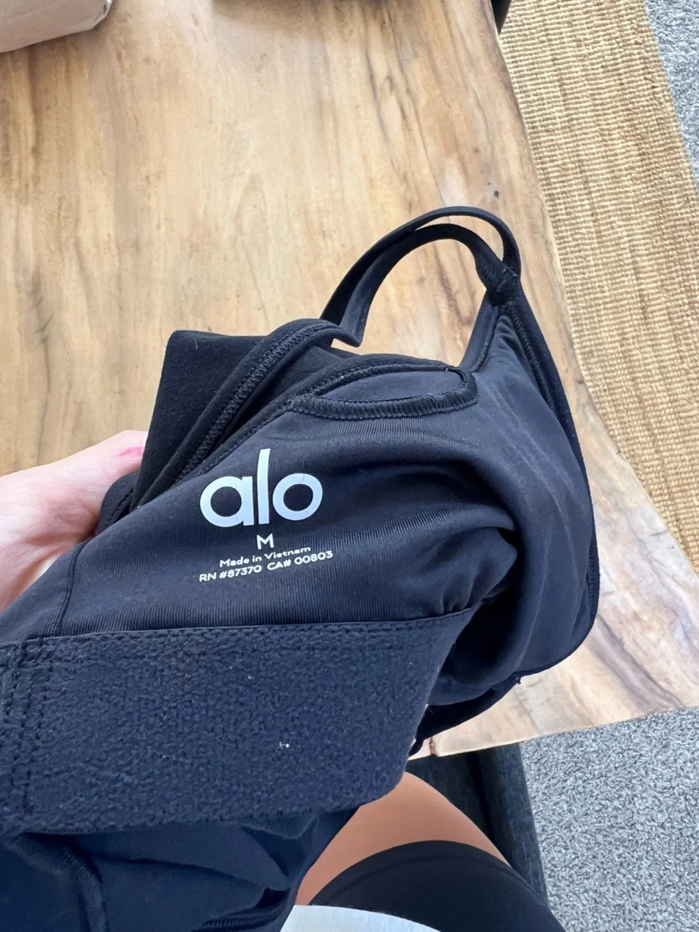ALO Yoga size medium